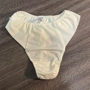 Never worn, La perla thong
